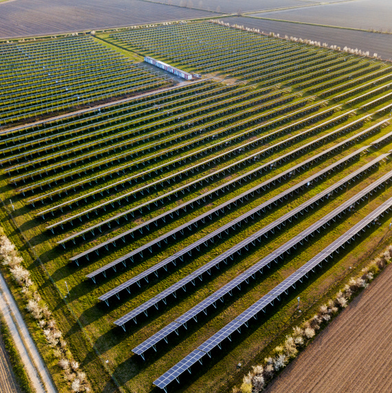 Campo-Fotovoltaico.jpg